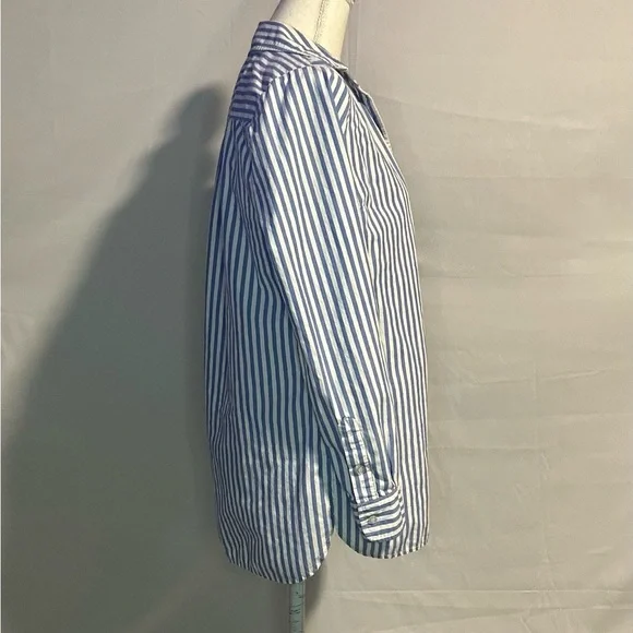 Blouses/flannels/button downs-2 ofor $20 or 3 for $30 (Mix & Match) - Picture 2 of 6